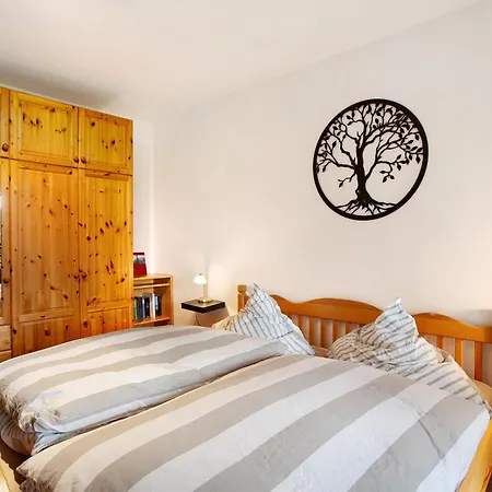 Apartment Rotdorn *